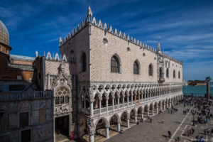 Tour Palacio Ducal